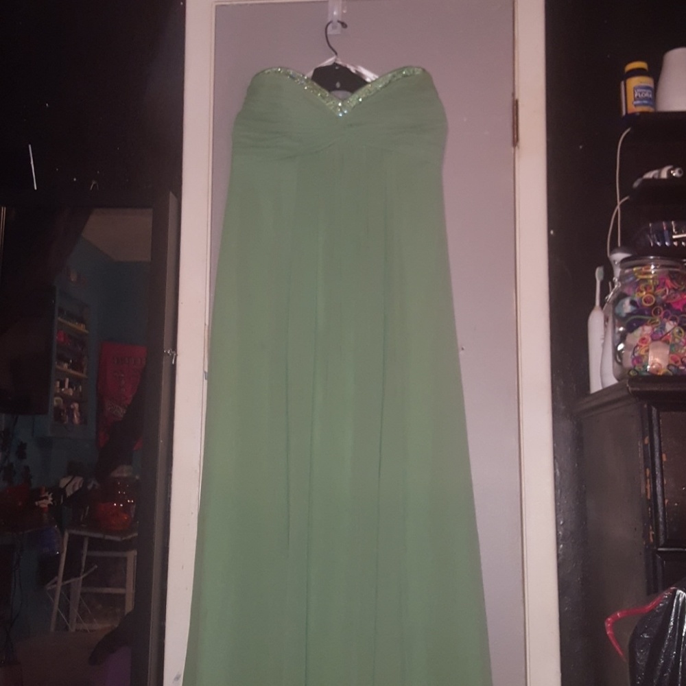 Strapless prom/bridesmaid dress